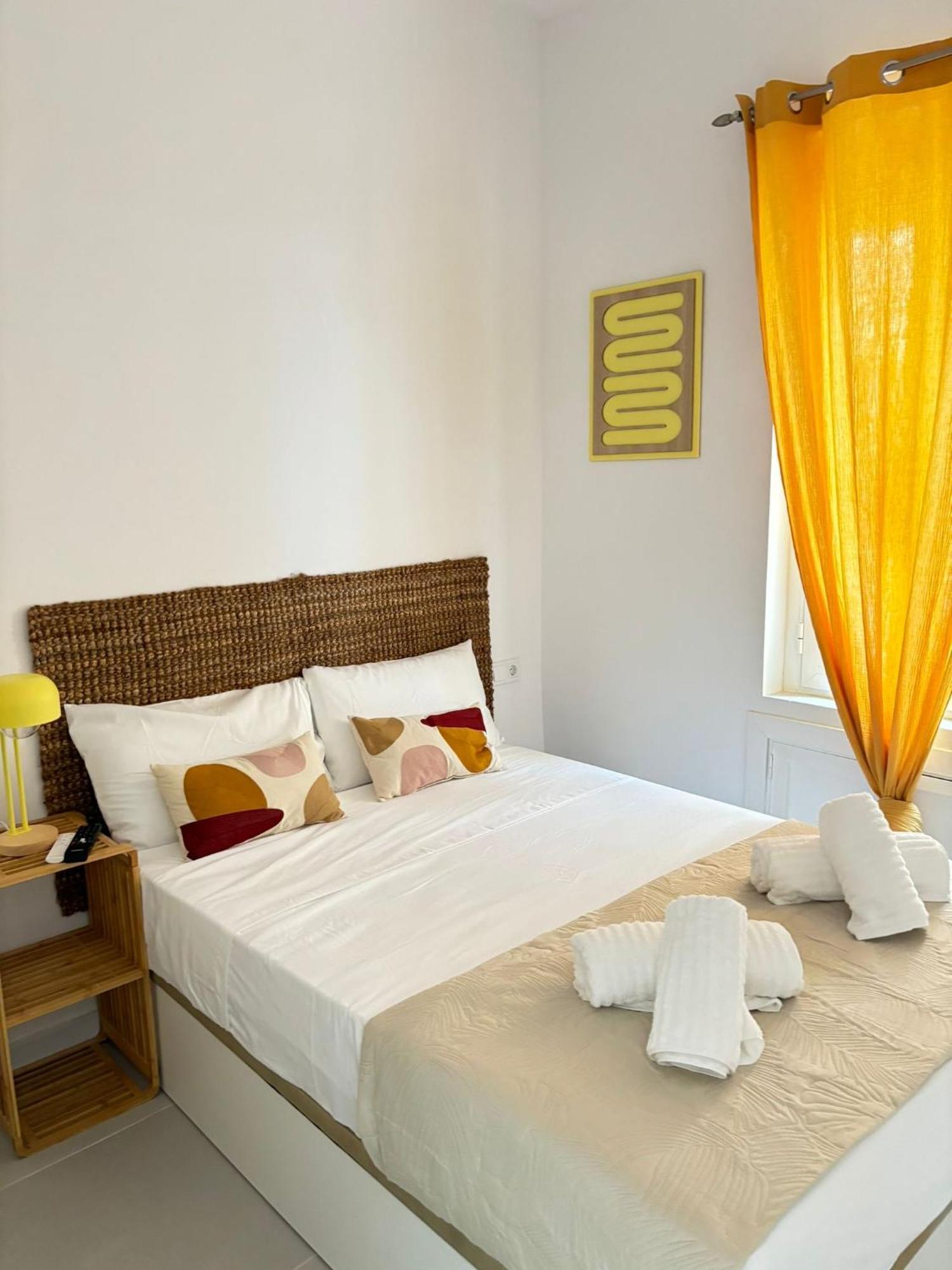 Carolinas Suites By Coqueto Alicante Buitenkant foto