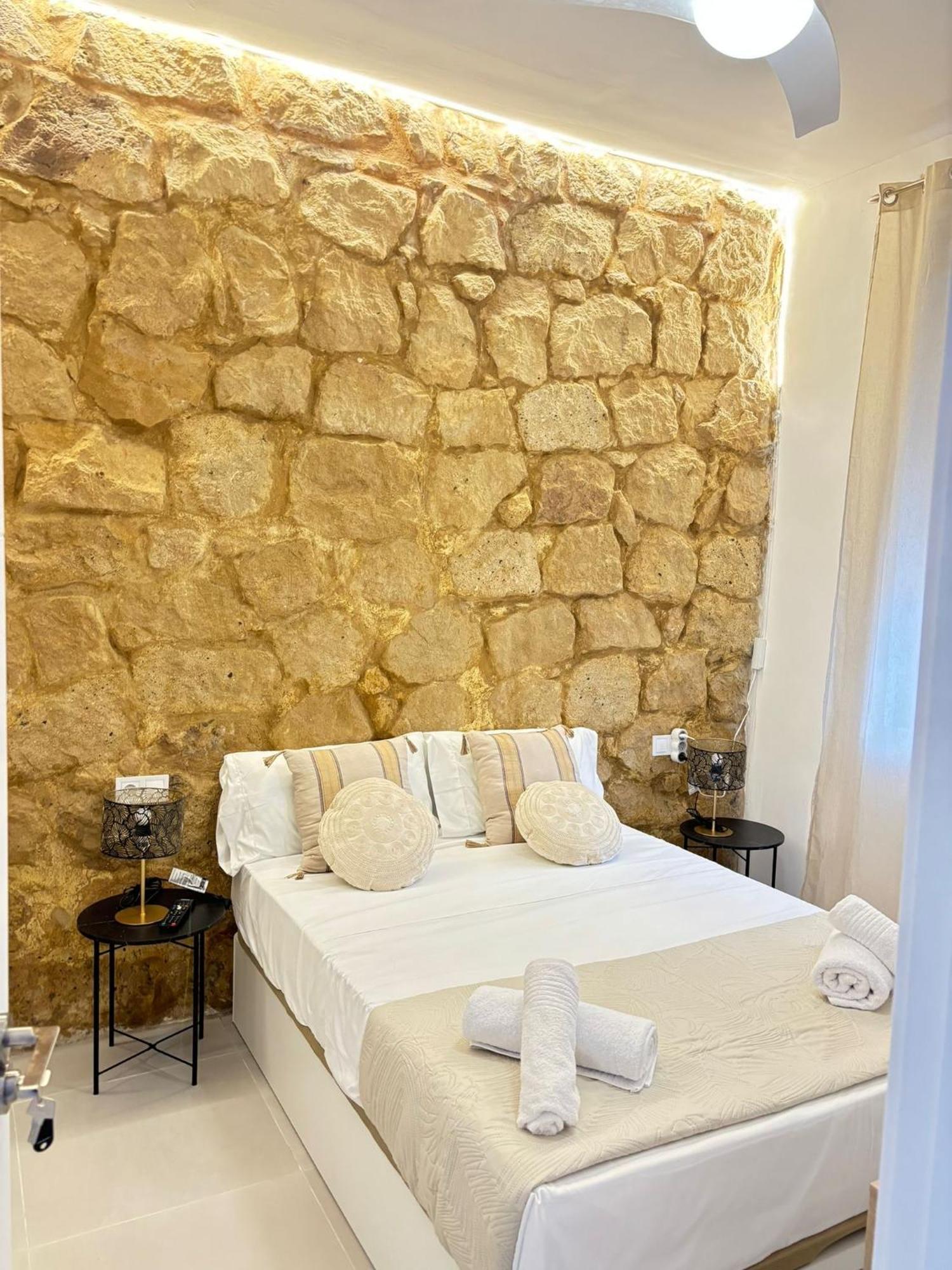 Carolinas Suites By Coqueto Alicante Buitenkant foto