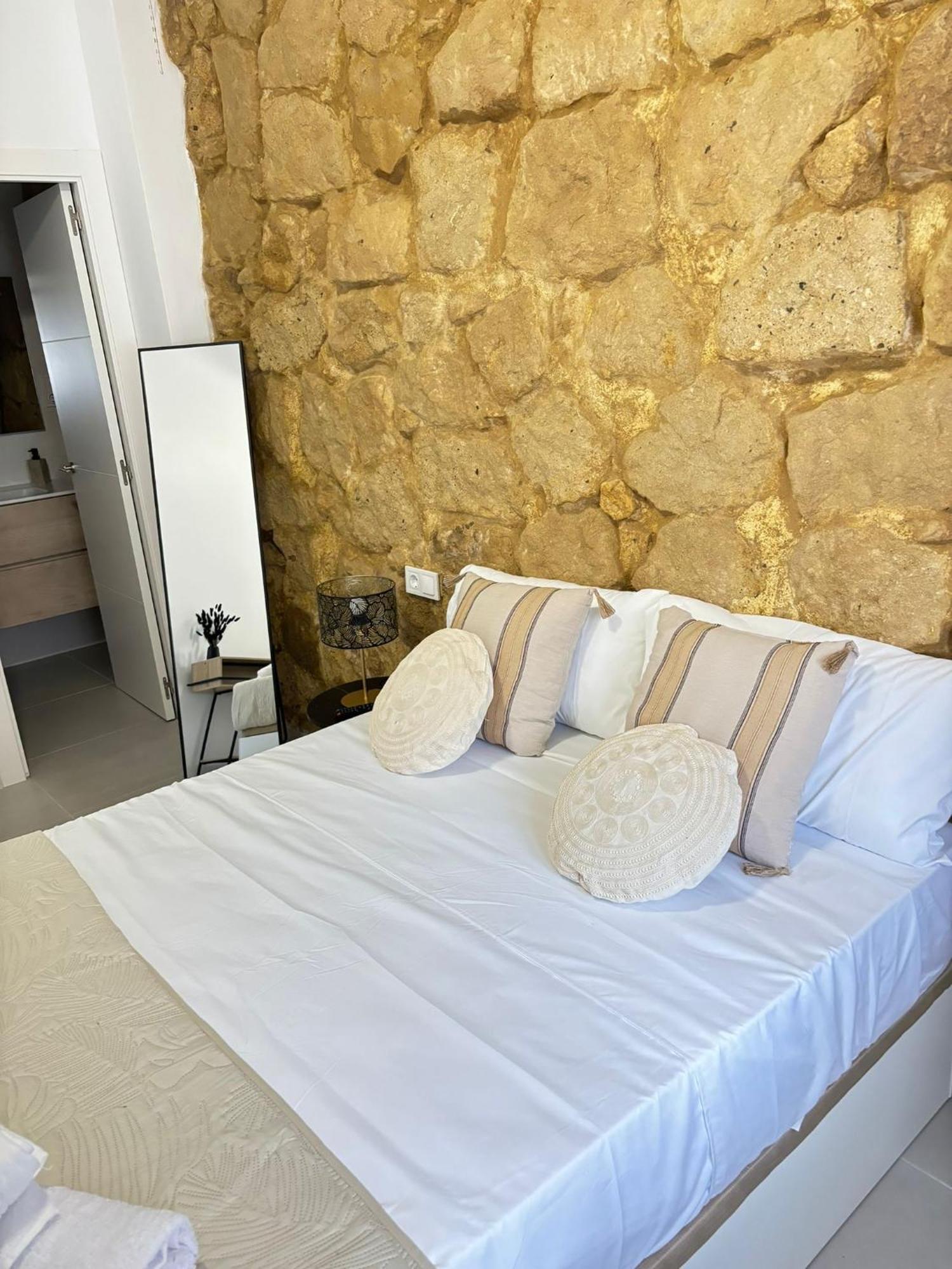 Carolinas Suites By Coqueto Alicante Buitenkant foto