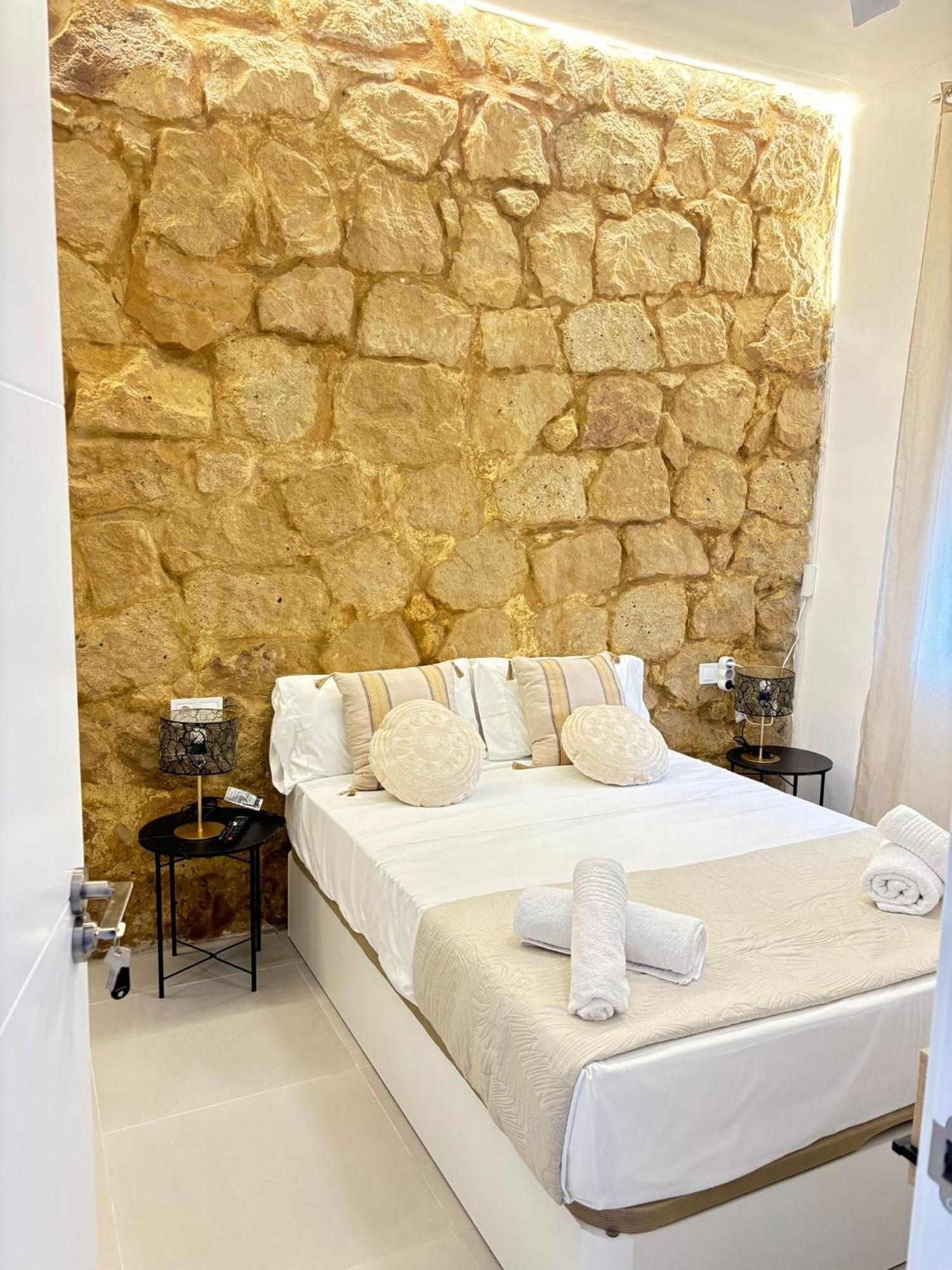Carolinas Suites By Coqueto Alicante Buitenkant foto